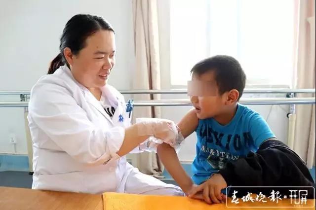 感謝春城晚報(bào)、保山新聞網(wǎng)對小潤潤的關(guān)心，感謝患者對我院的信任！